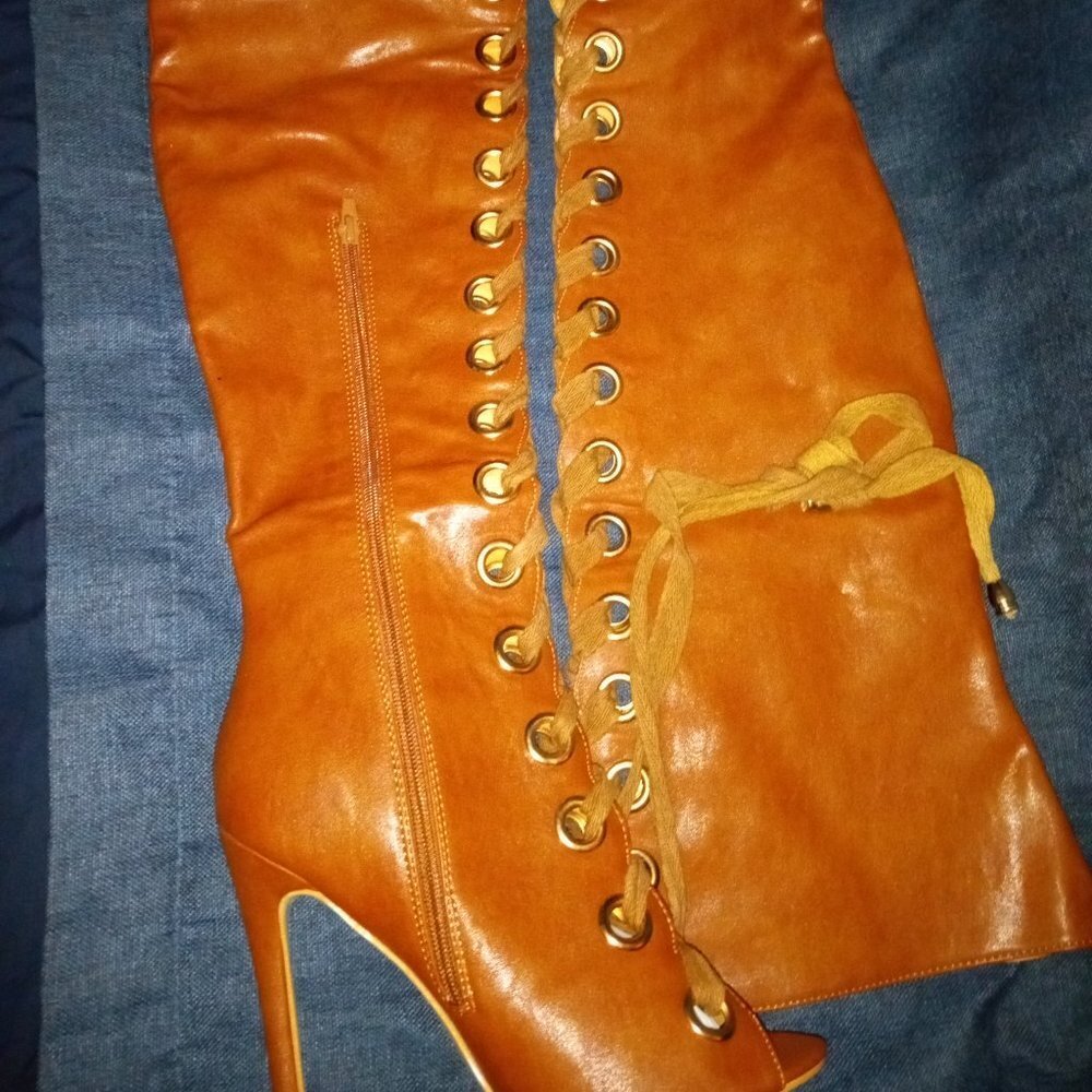 Laced To The Knee   Cognac Faux Leather  Brand New 1